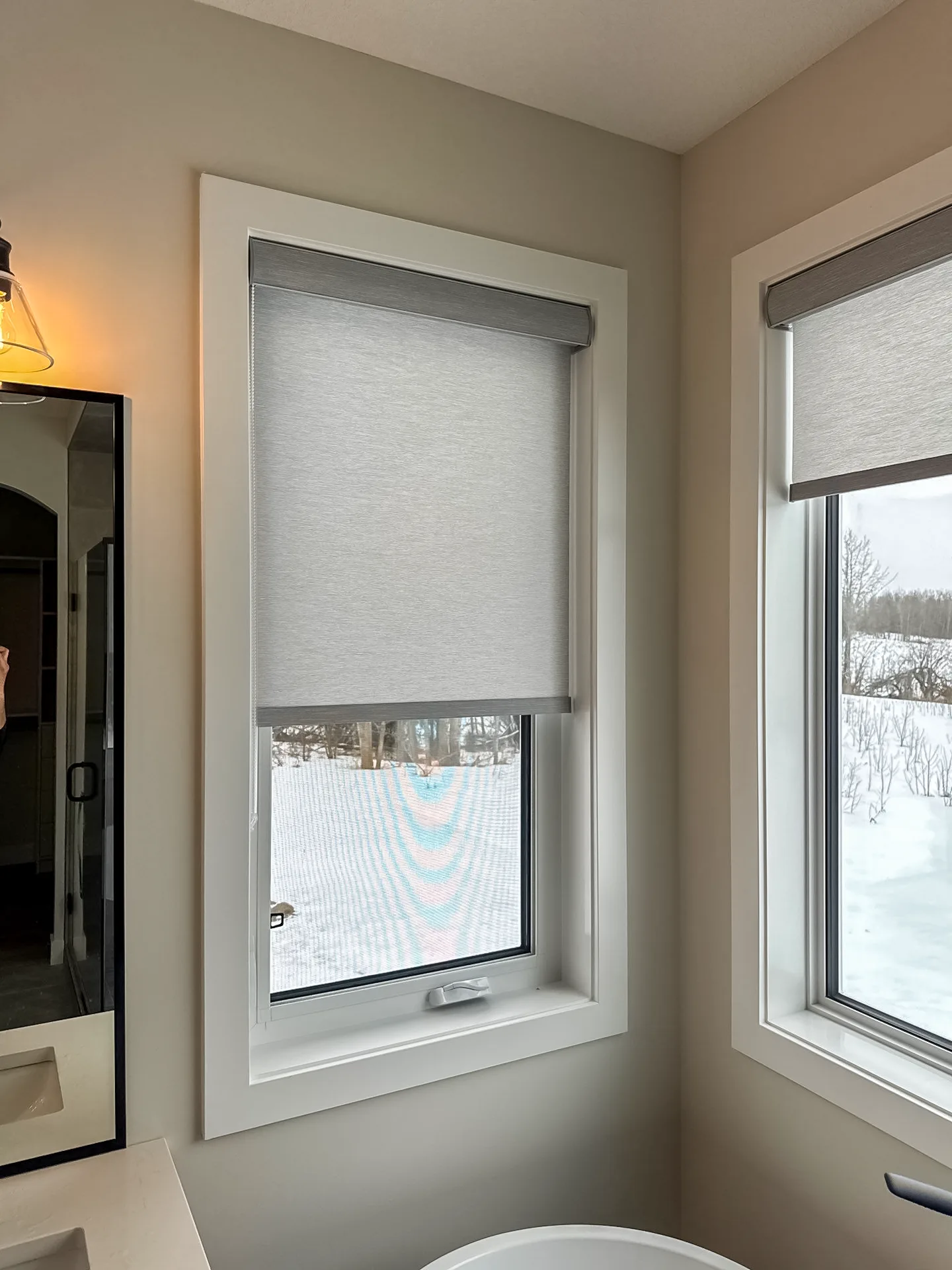 Roller Shades features